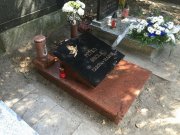 Urnový hrob - Aurora+Impala