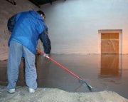 Liate podlahy polosyntetické