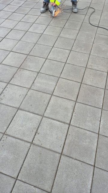 Oprava a renovácia špár na fontáne - SKY PARK Bratislava