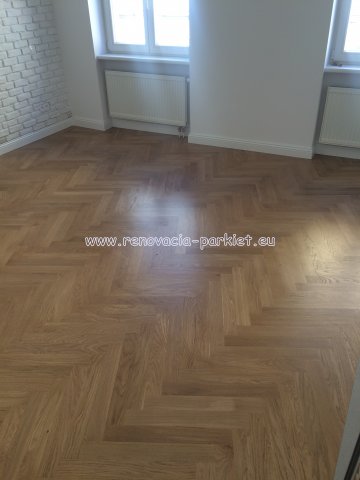 Pokládka masívnych parkiet a povrchová úprava