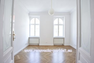 Pokládka masívnych parkiet a povrchová úprava